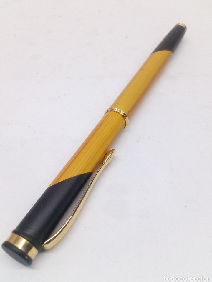 Plumas estilogr&aacute;ficas antiguas: Pluma lacado tipo madera bambu - Foto 1