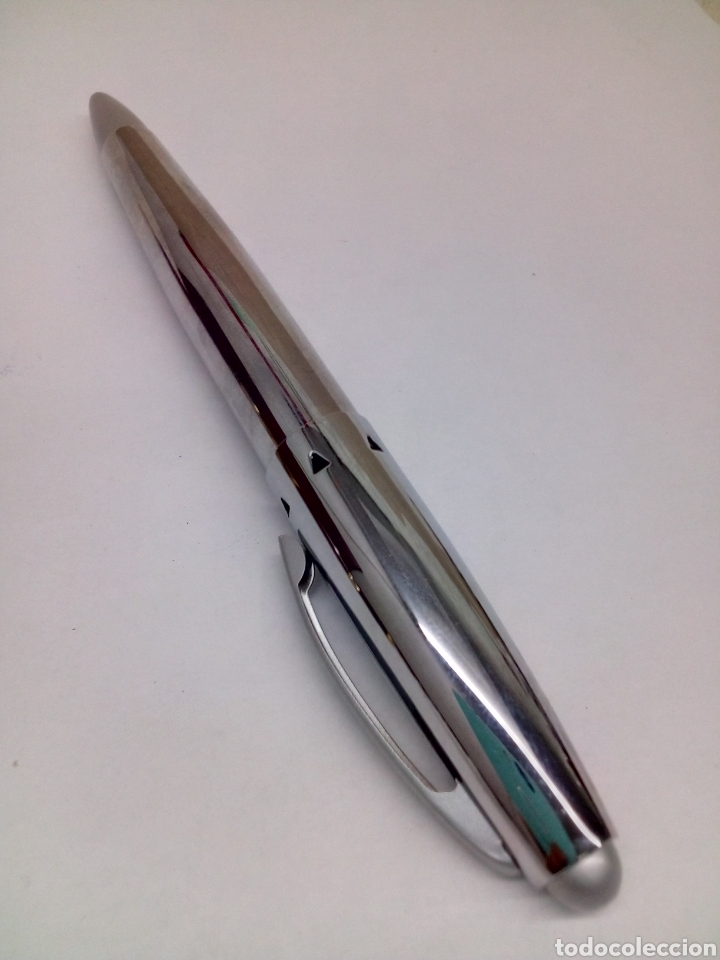 Plumas estilogr&aacute;ficas antiguas: Pluma cuerpo acerado gran calidad nueva