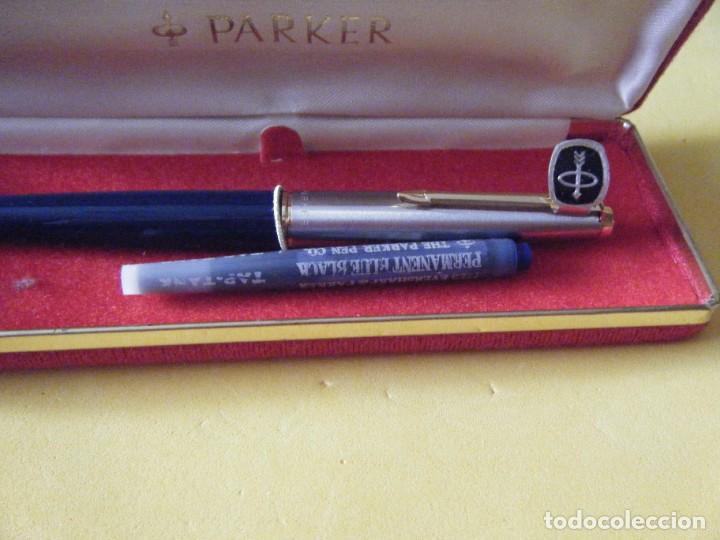 Plumas estilogr&aacute;ficas antiguas: PLUMA PARKER ESTUCHADA. NUEVA. - Foto 1
