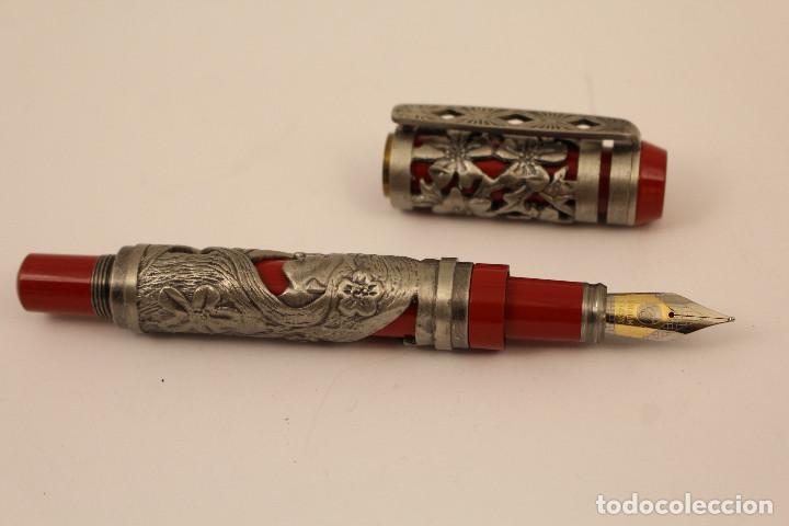 Stylos-plume anciens: pluma estilografiaca de metal