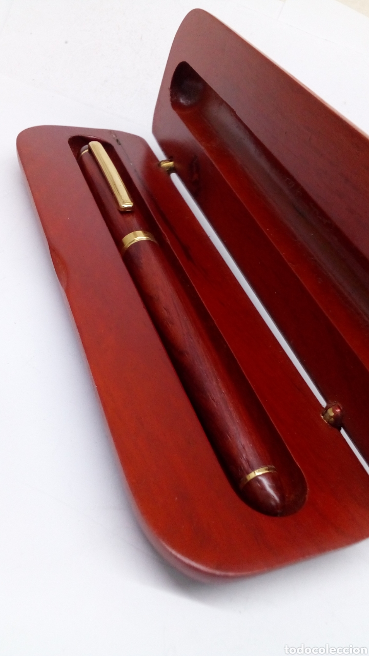 Plumas estilogr&aacute;ficas antiguas: Pluma cuerpo de madera - Foto 1