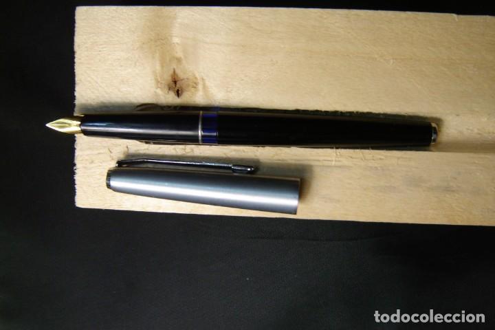 Plumas estilogr&aacute;ficas antiguas: Pluma Pelikan 12 - Germany - Foto 2