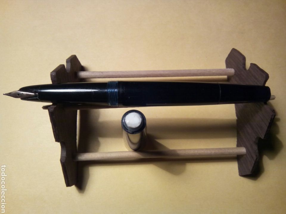 Plumas estilogr&aacute;ficas antiguas: Estilografica Mont Blanc 32. - Foto 1