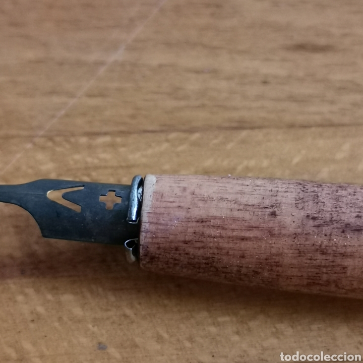 Plumas estilogr&aacute;ficas antiguas: Bonita pluma de madera. - Foto 1