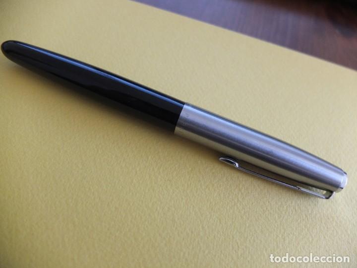 Plumas estilogr&aacute;ficas antiguas: Parker negra capuch&oacute;n de acero. - Foto 1