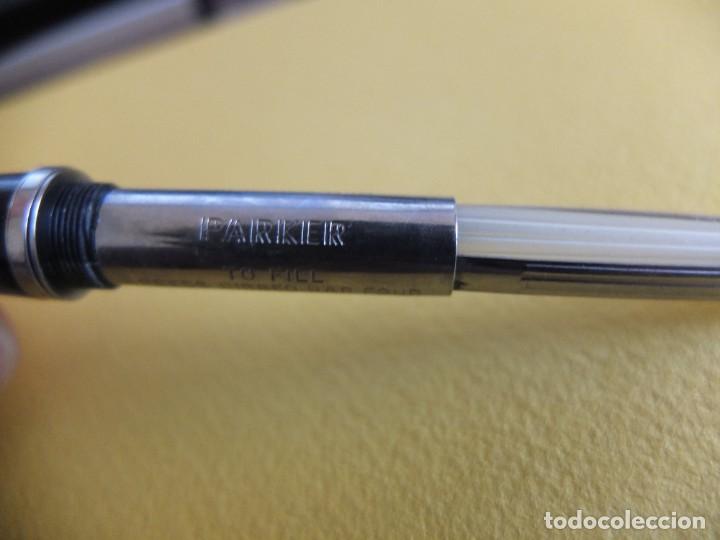 Plumas estilogr&aacute;ficas antiguas: Parker negra capuch&oacute;n de acero. - Foto 7