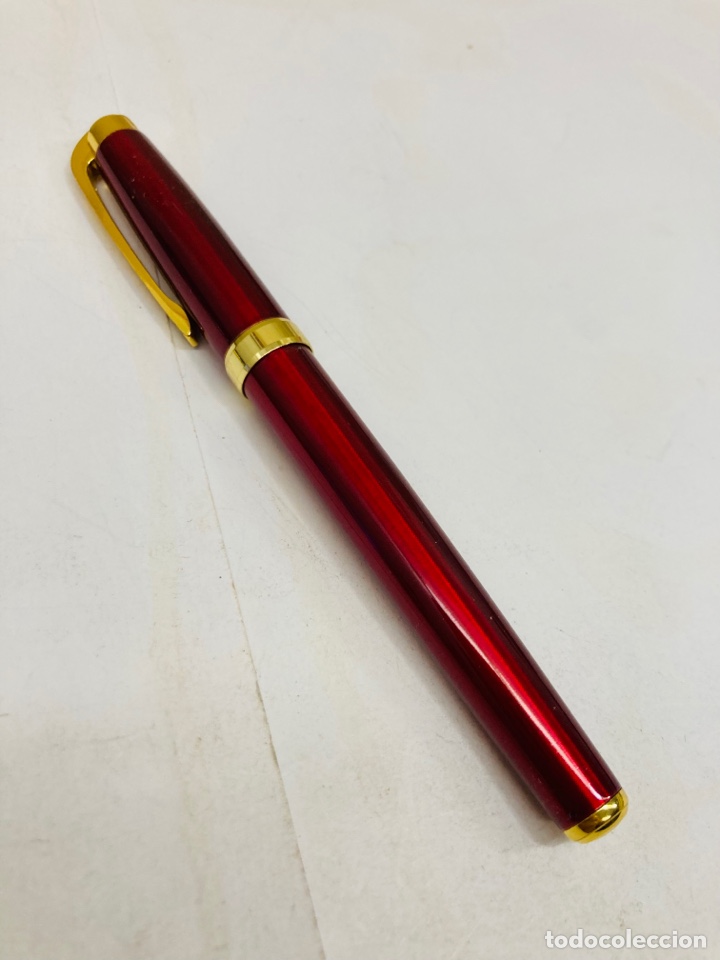 Penne stilografiche antiche: Pluma Vaccaro cuerpo lacado rojo