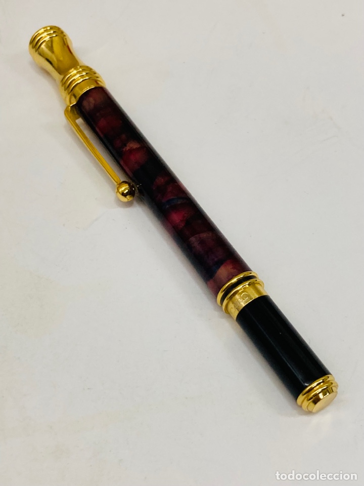 Penne stilografiche antiche: Pluma cuerpo lacado negro cabuchon mar molar&iacute;a