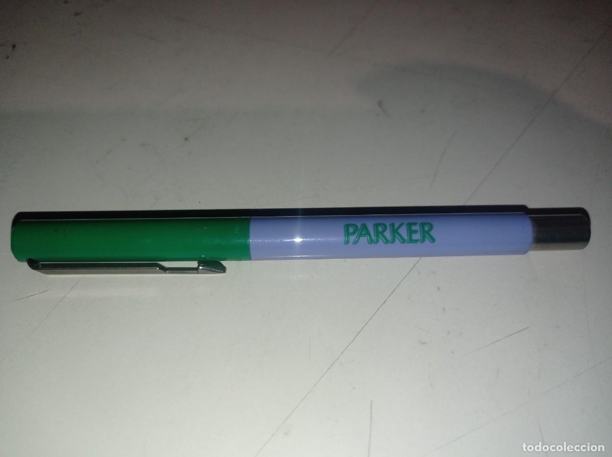 Plumas estilogr&aacute;ficas antiguas: PLUMA PARKER, PL&Aacute;STICO, COLORES VERDE/ MORADO. REF. UR - Foto 1