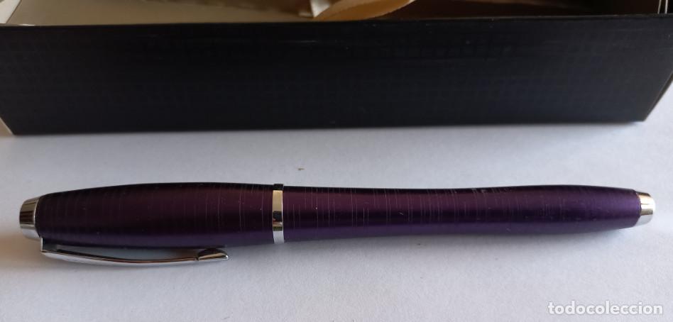 Plumas estilogr&aacute;ficas antiguas: PLUMA MORADA PARKER EN SU CAJA - Foto 1