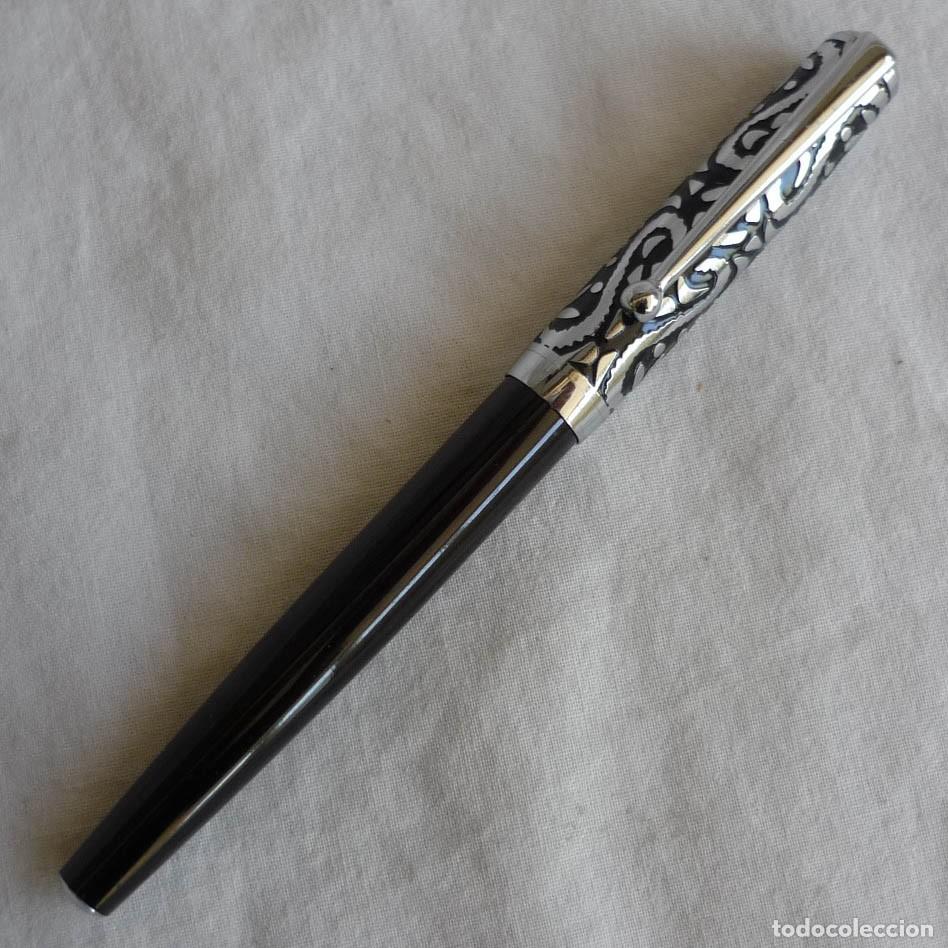 Plumas estilogr&aacute;ficas antiguas: Pluma estilogr&aacute;fica con plum&iacute;n Genius - Foto 1