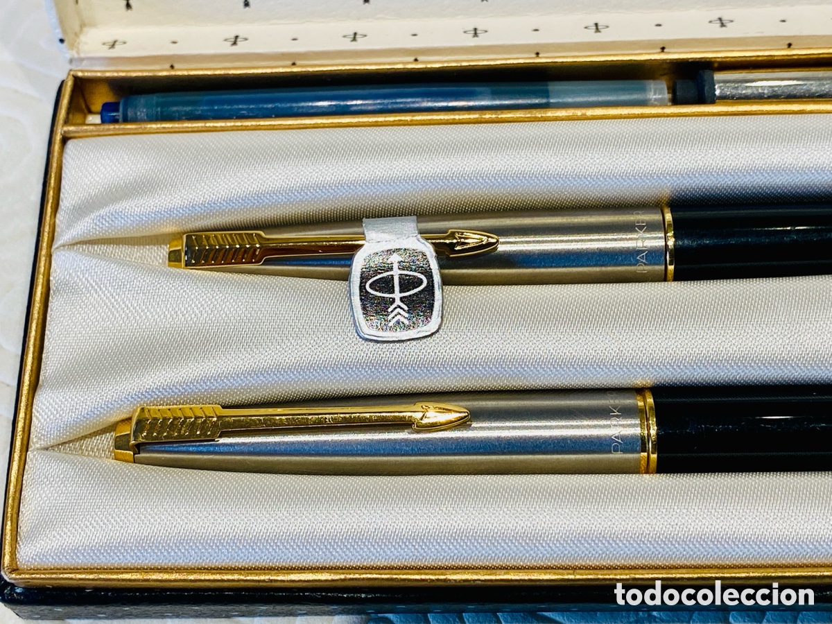 Plumas estilogr&aacute;ficas antiguas: Dos plumas PARKER 45 con estuche - Foto 2