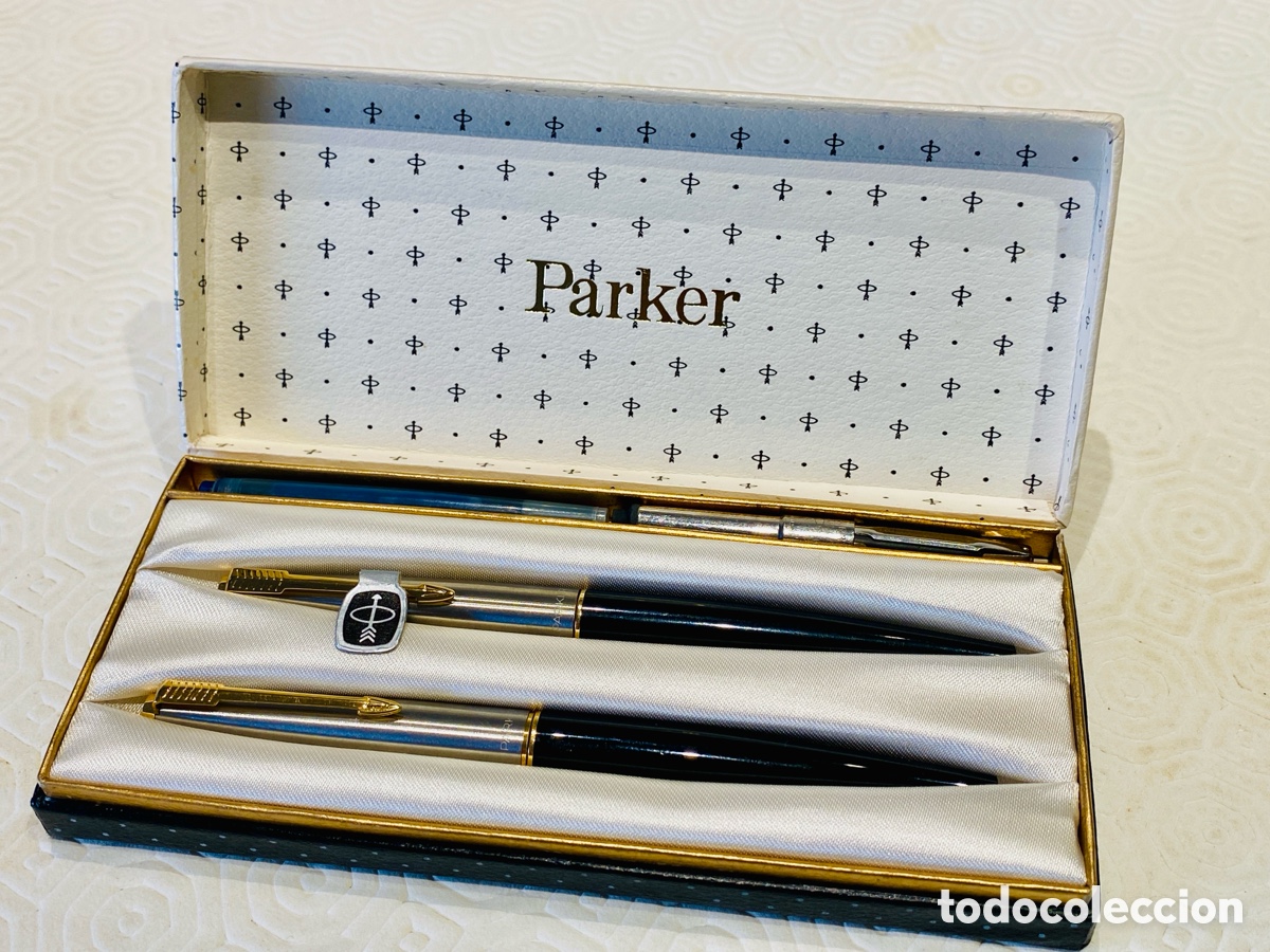 Plumas estilogr&aacute;ficas antiguas: Dos plumas PARKER 45 con estuche - Foto 1