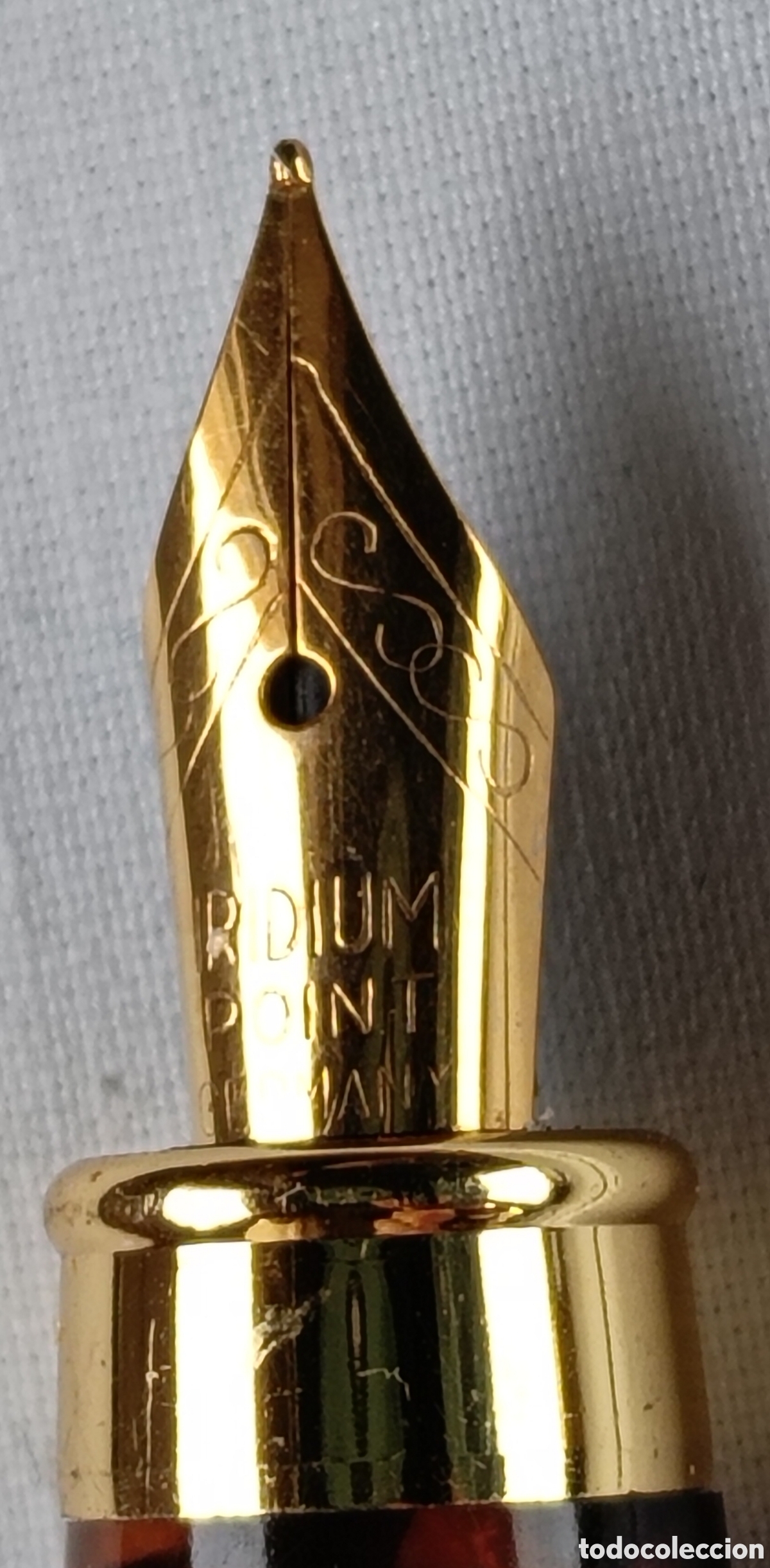 Plumas estilogr&aacute;ficas antiguas: Estuche-expositor,- 40 plumas - Foto 22