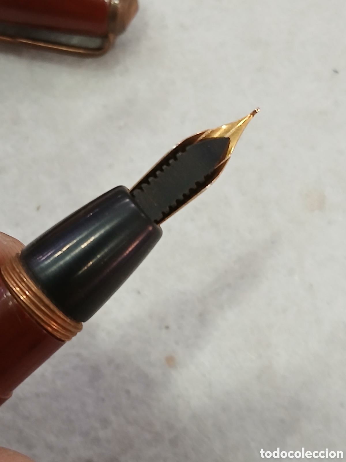 Plumas estilogr&aacute;ficas antiguas: Pluma marr&oacute;n vintage. (L46) - Foto 4
