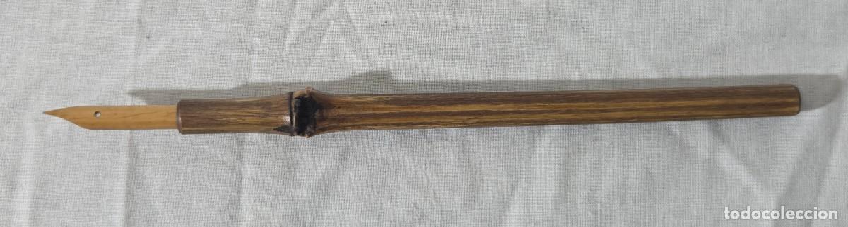 Plumas estilogr&aacute;ficas antiguas: Pluma de bambu con estuche y varias puntas - Foto 3