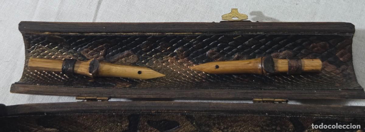 Plumas estilogr&aacute;ficas antiguas: Pluma de bambu con estuche y varias puntas - Foto 11