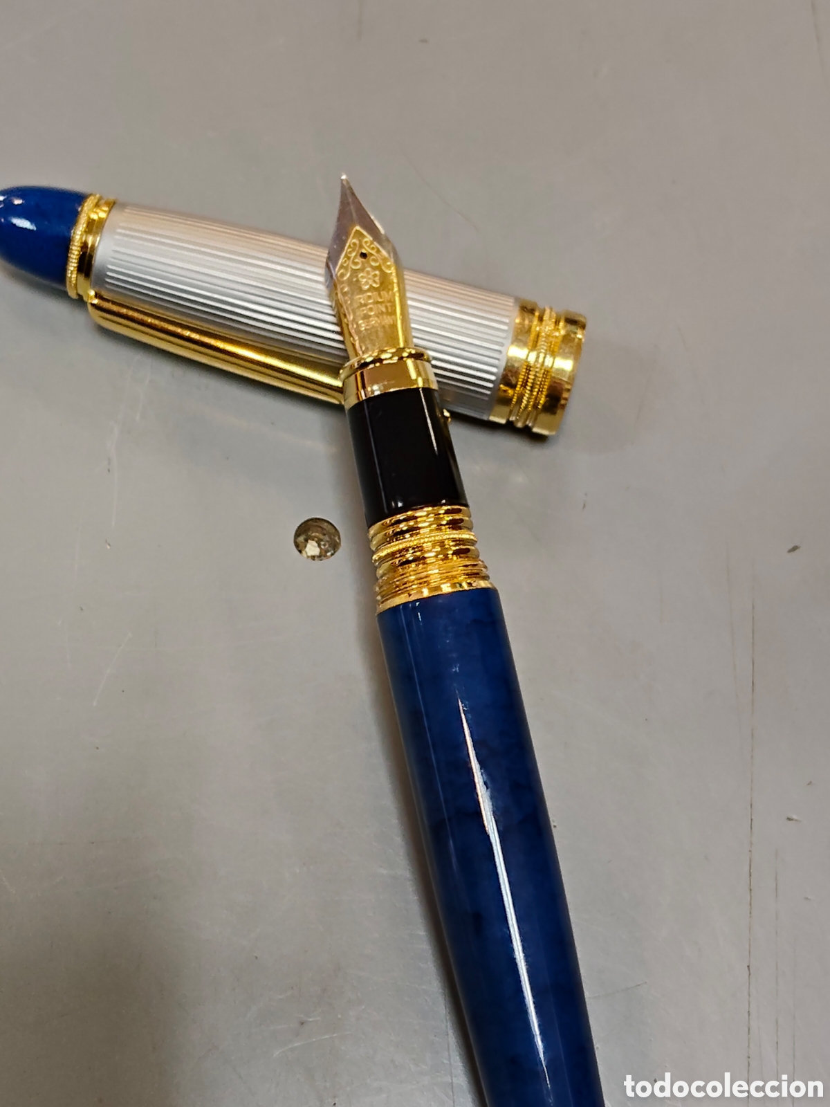 Plumas estilogr&aacute;ficas antiguas: Pluma estilogr&aacute;fica nueva