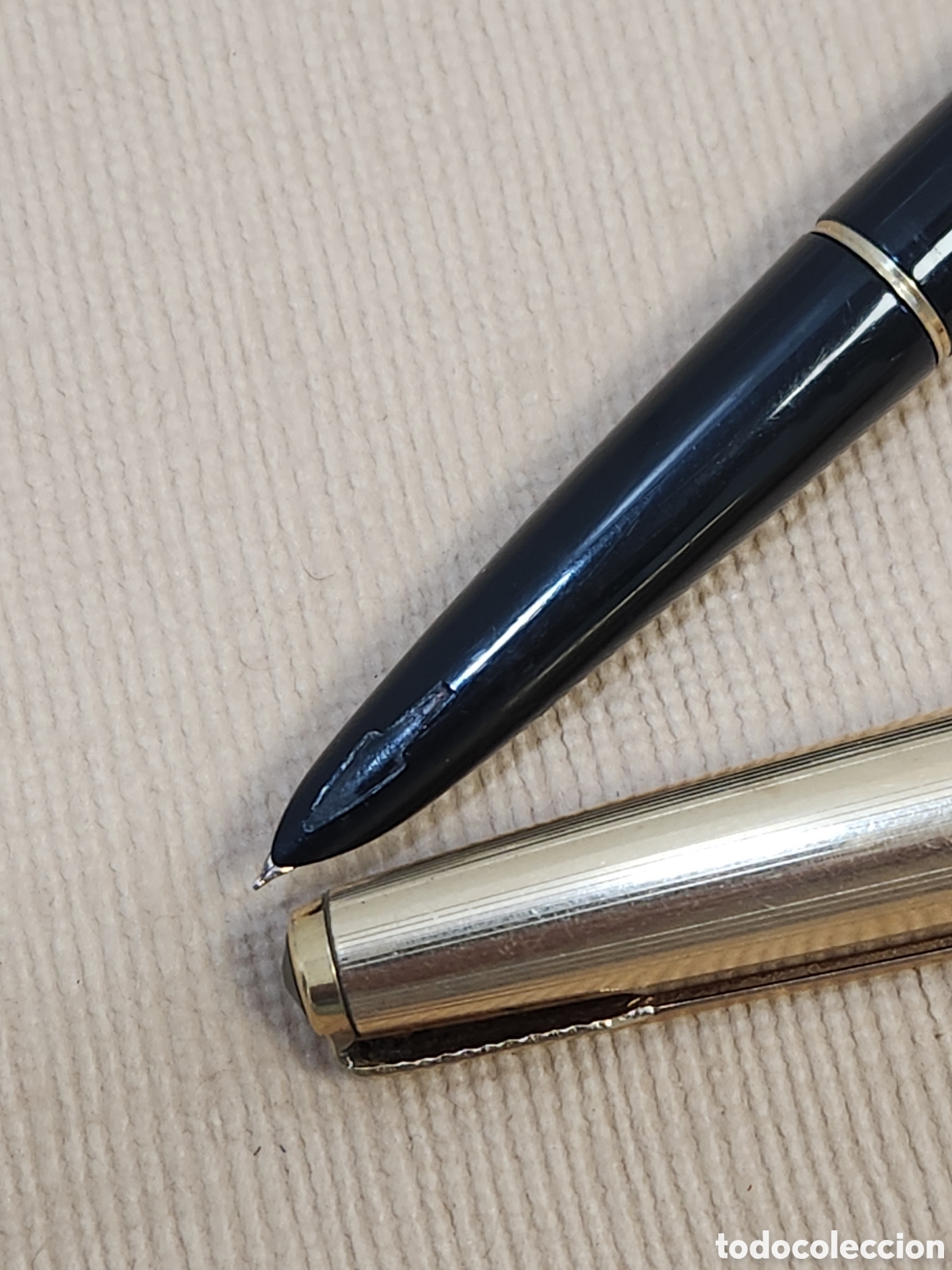 Plumas estilogr&aacute;ficas antiguas: Pluma Parker Dorada y Negra - Foto 4