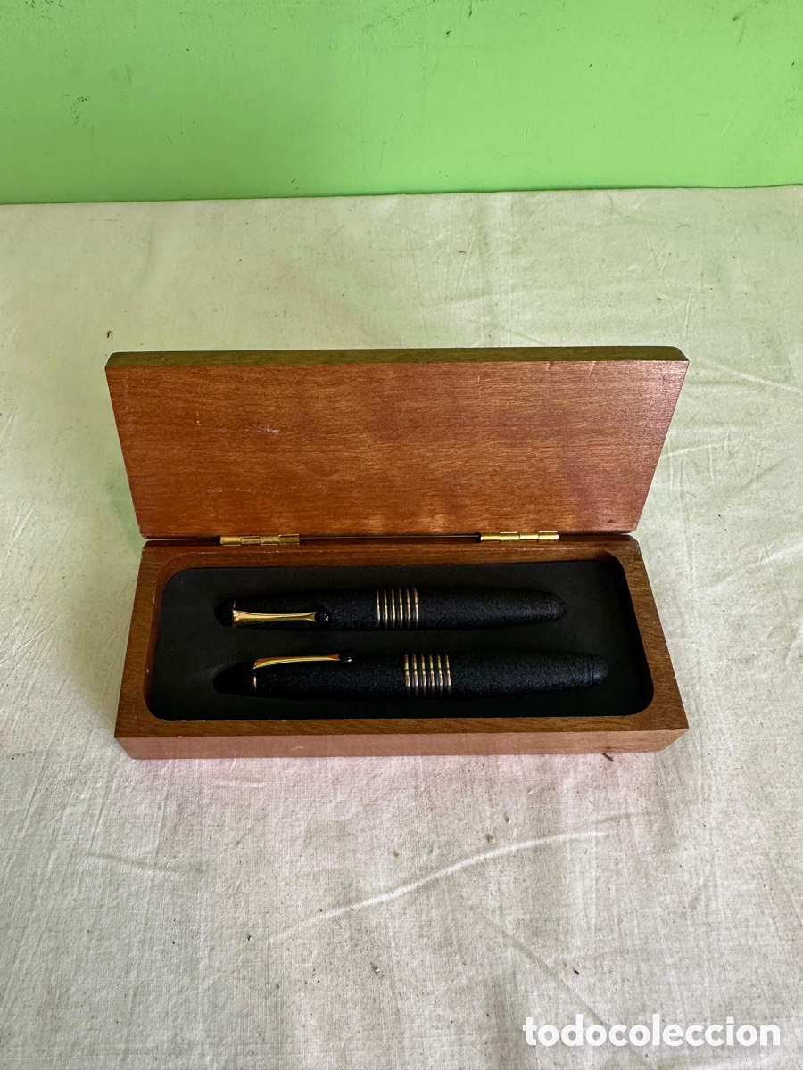 Plumas estilogr&aacute;ficas antiguas: Juego pluma y bol&iacute;grafo Luigi Pertone con estuche original colecci&oacute;n vintage