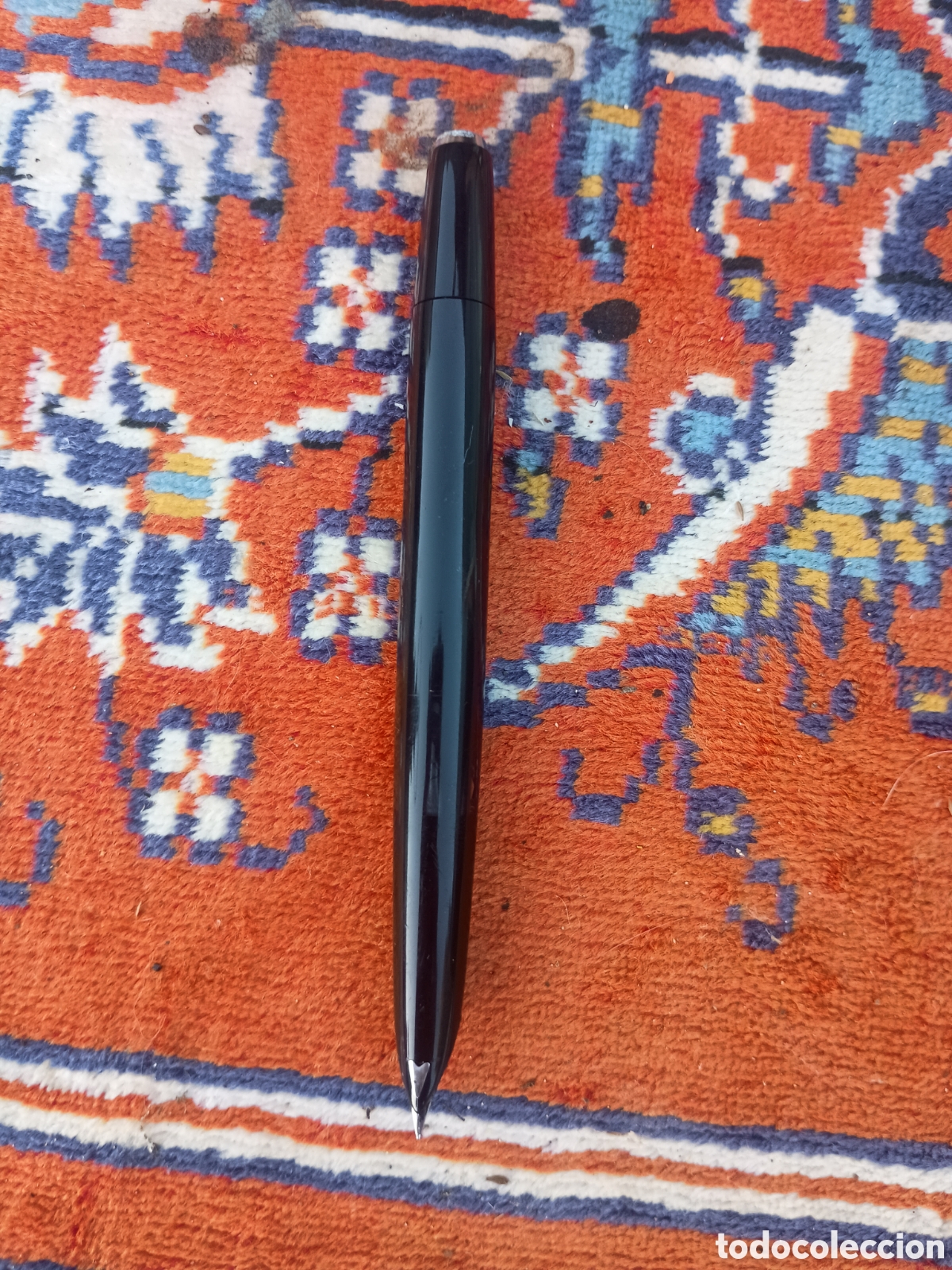 Plumas estilogr&aacute;ficas antiguas: Pluma scrikss negro baquelita