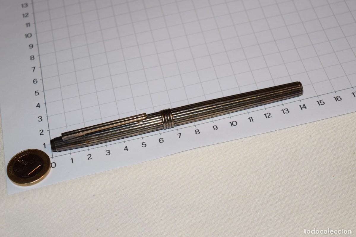 Plumas estilogr&aacute;ficas antiguas: Vintage, antigua - Pluma Christian Dior - Plum&iacute;n CD, 585 - Cuerpo plateado - &iexcl;Mira fotos y detalles!