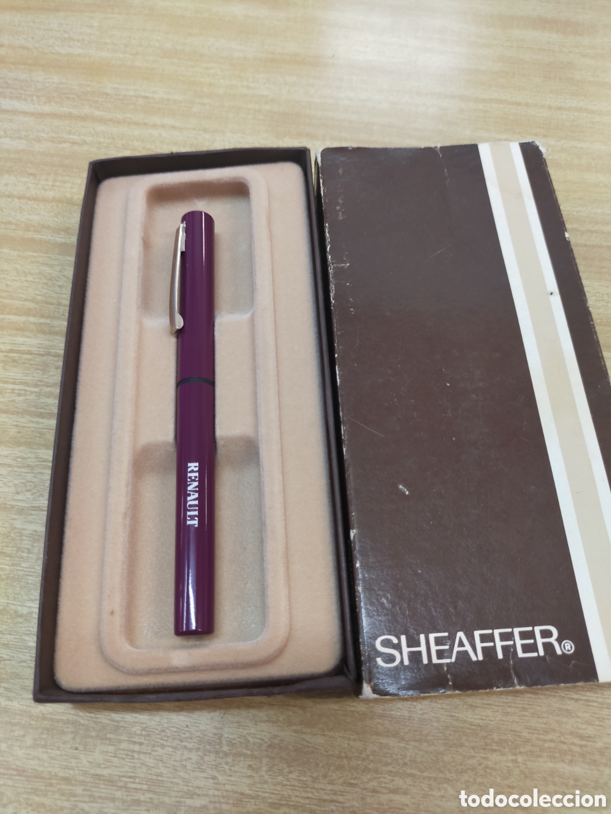 Plumas estilogr&aacute;ficas antiguas: Pluma Sheaffer Renault Morada