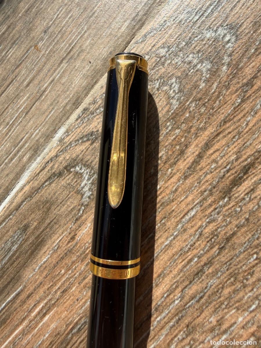 Plumas estilogr&aacute;ficas antiguas: Pelikan M250 Vintage Negra &ndash; Plum&iacute;n Oro 18C 750 &ndash; Funcionando