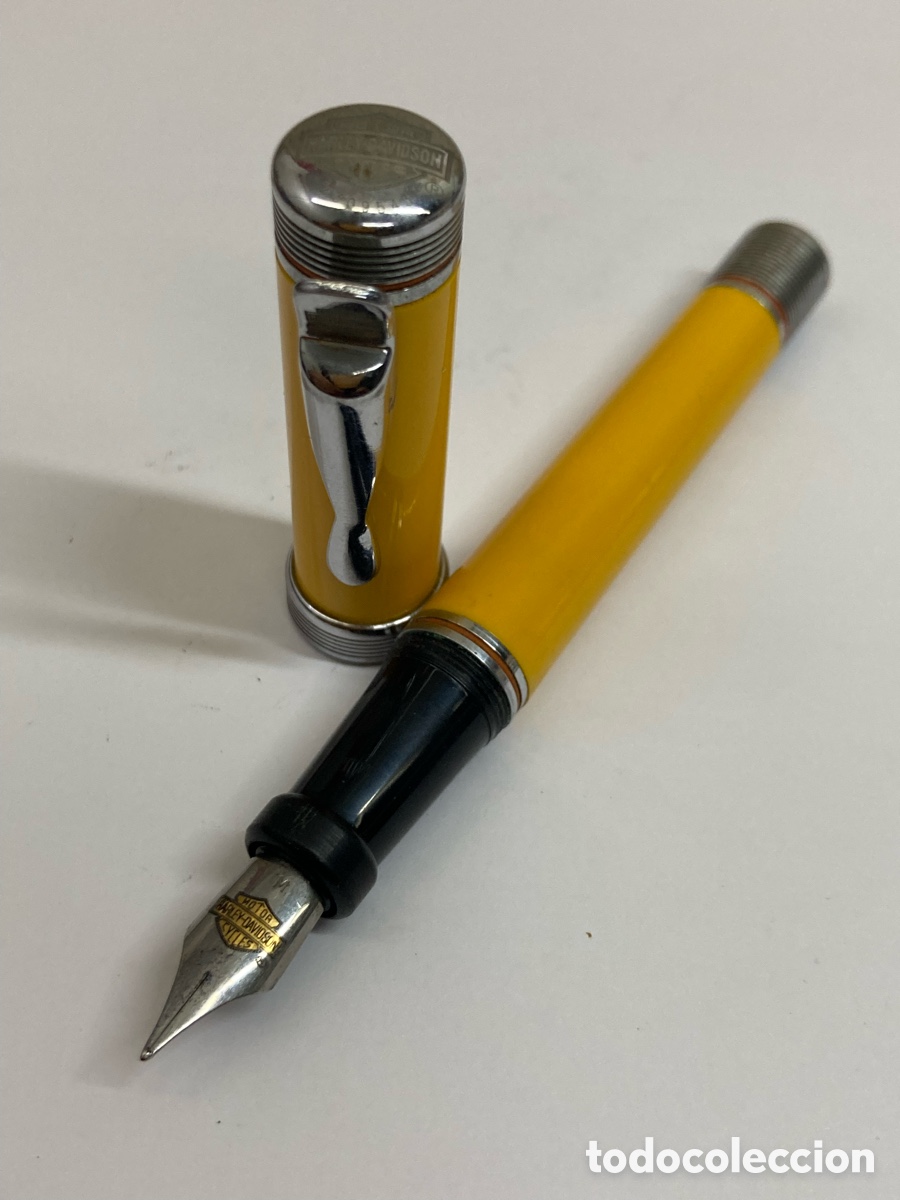 Plumas estilogr&aacute;ficas antiguas: Pluma Harley Davison cuerpo lacado amarillo
