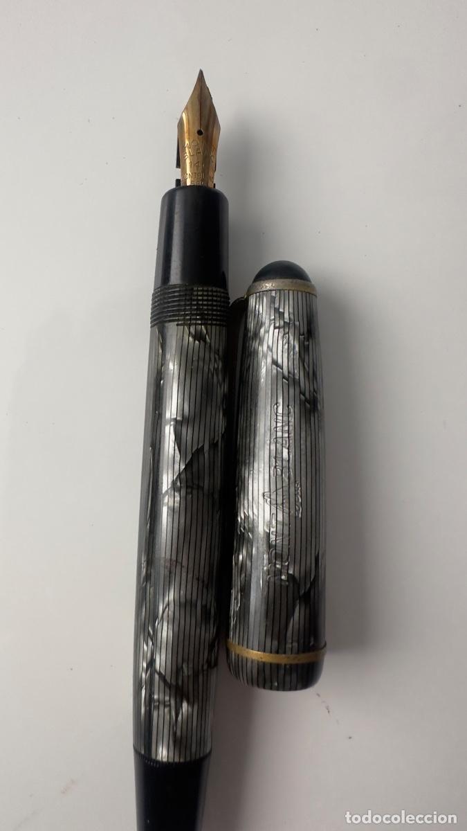 Plumas estilogr&aacute;ficas antiguas: Elegante pluma Montblanc con detalles en oro de 14 quilates (585)