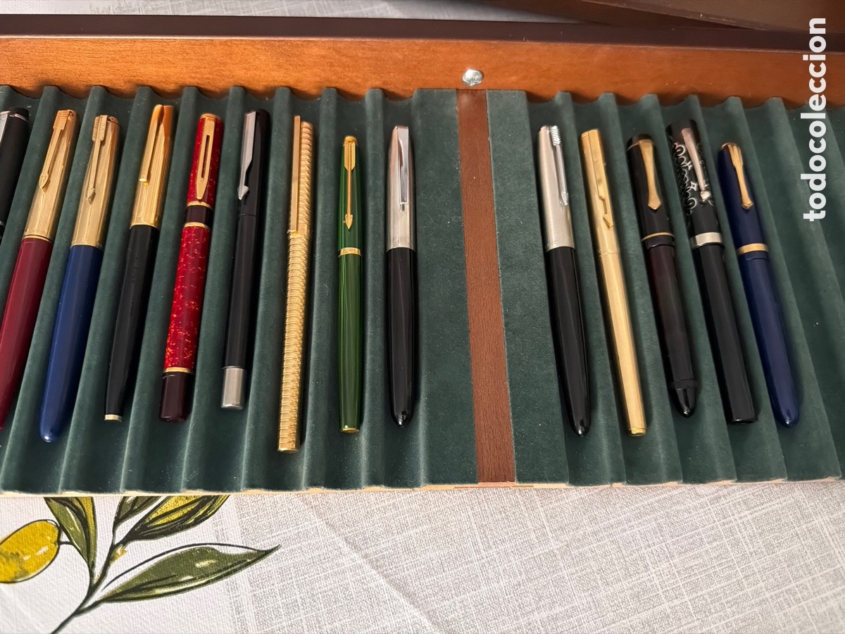 Plumas estilogr&aacute;ficas antiguas: Lote de 13 plumas estilogr&aacute;ficas y 1 bol&iacute;grafo