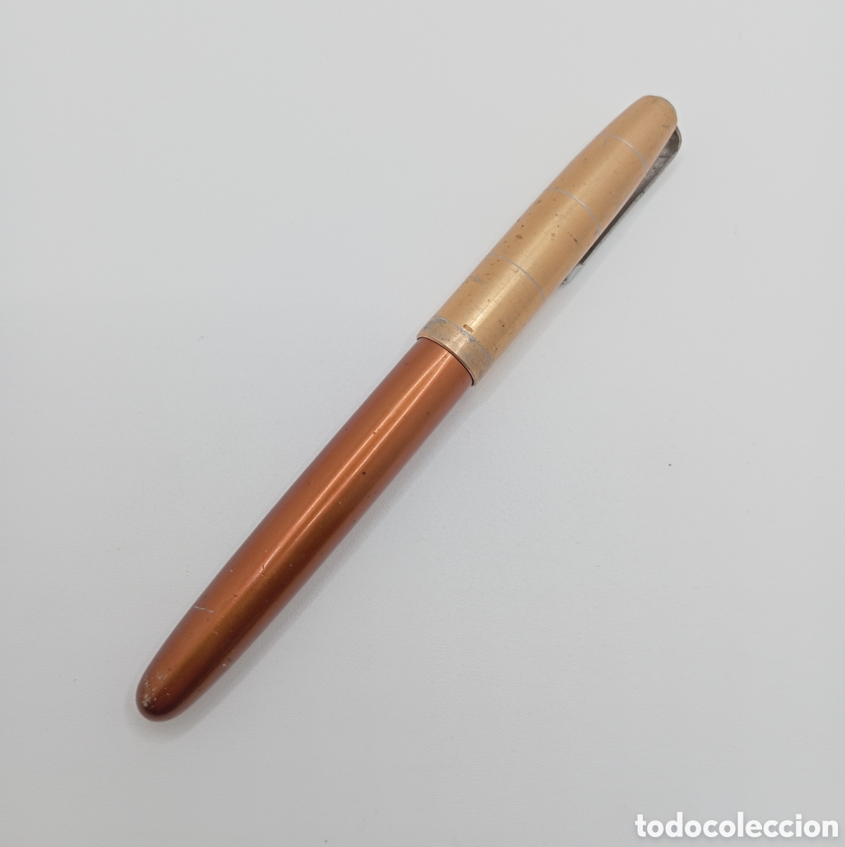 Plumas estilogr&aacute;ficas antiguas: Pluma estilogr&aacute;fica Ciros cuerpo met&aacute;lico