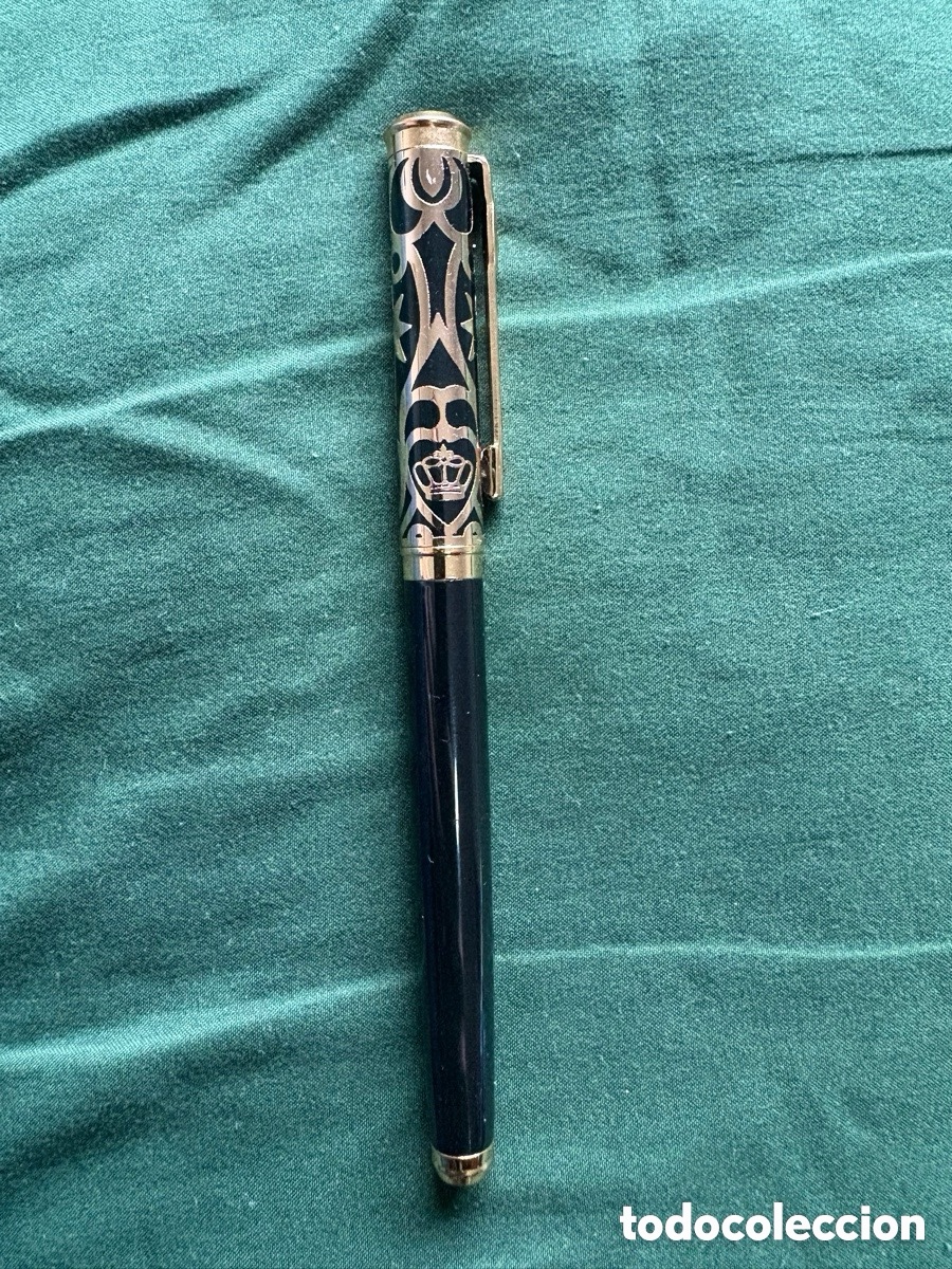 Old Fountain Pens: Pluma estilogr&aacute;fica negro lacado y dorada 22KGB (A23)