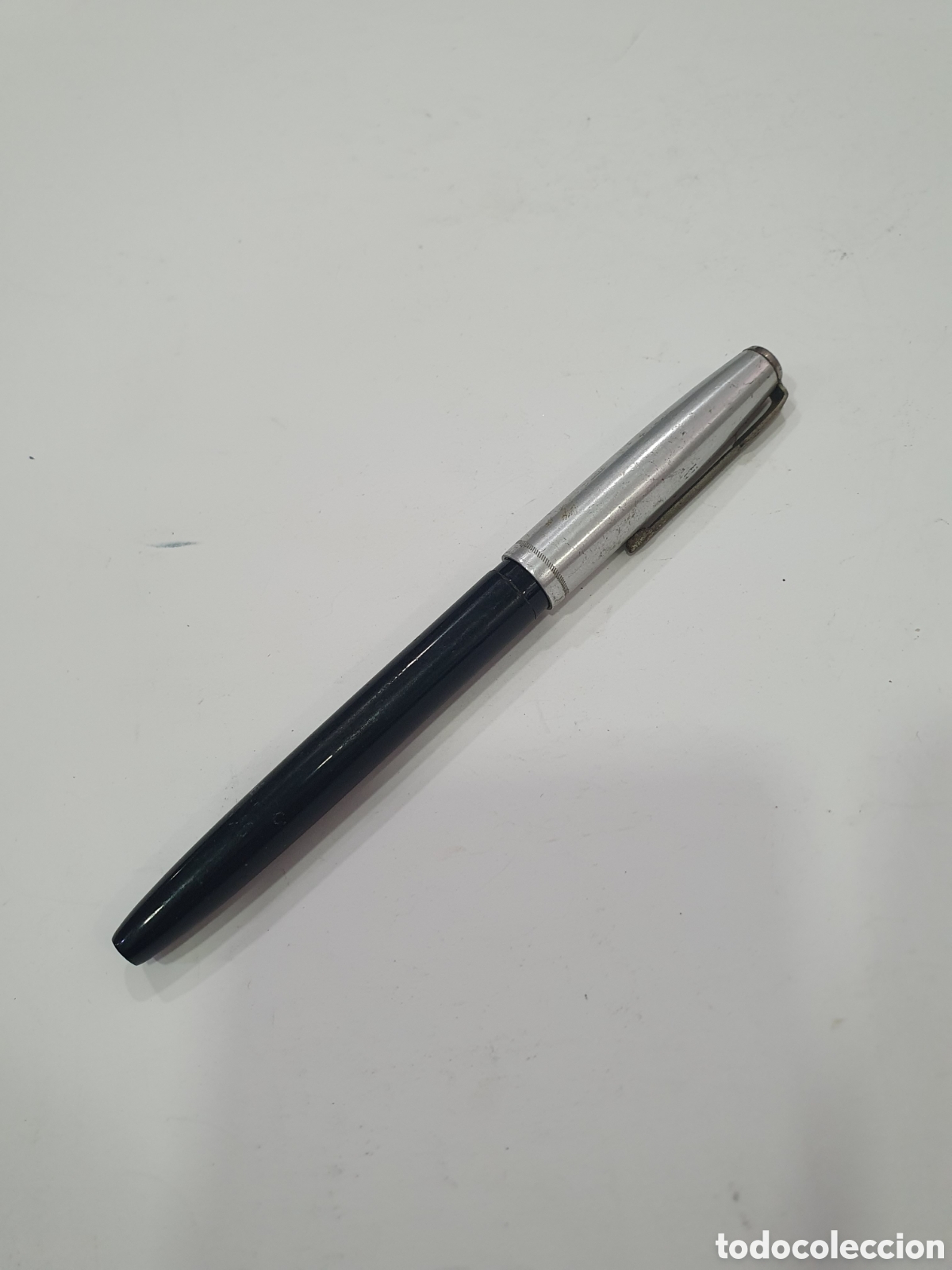 Plumas de tinta permanente antigas: Estilografica negra vintage. (L89)