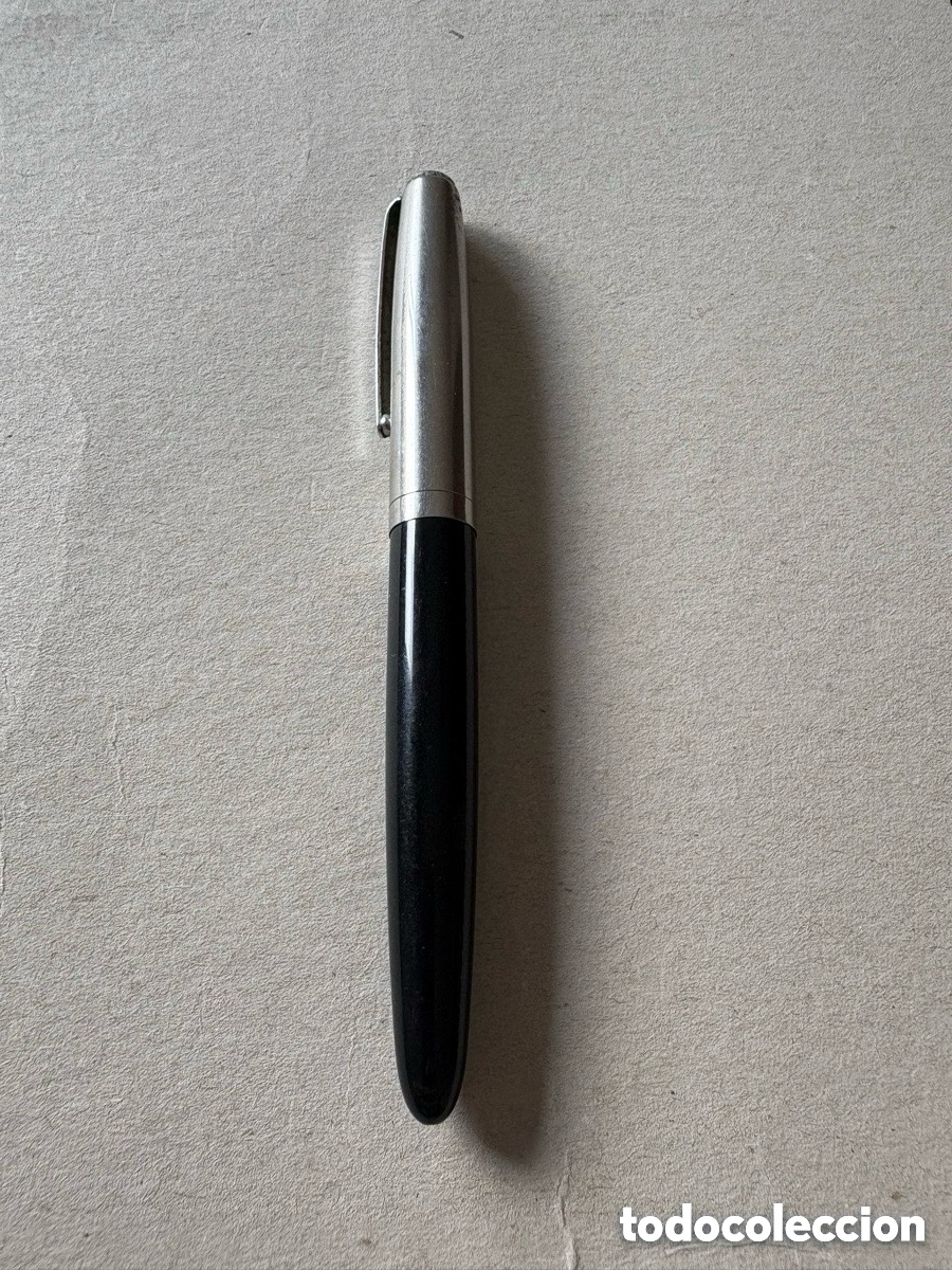 Alte F&uuml;llfederhalter: Pluma estilogr&aacute;fica Parker negra y acero (A19)
