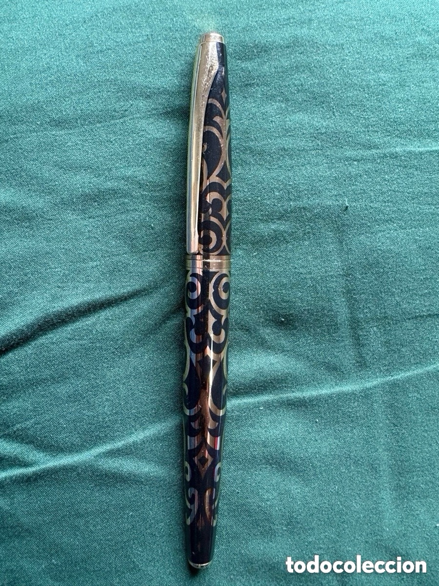 Stylos-plume anciens: Pluma estilogr&aacute;fica 18k Gp en negro y dorado (A23)