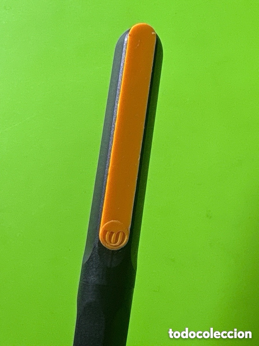 Plumas estilogr&aacute;ficas antiguas: Pluma negra y naranja estilo Lamy (A23) - Foto 3