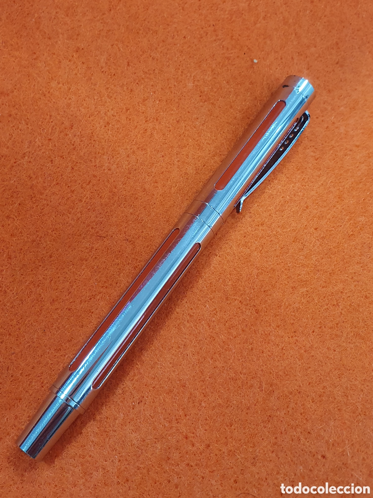 Stylos-plume anciens: Estilografica Iridium en metal. (L127)