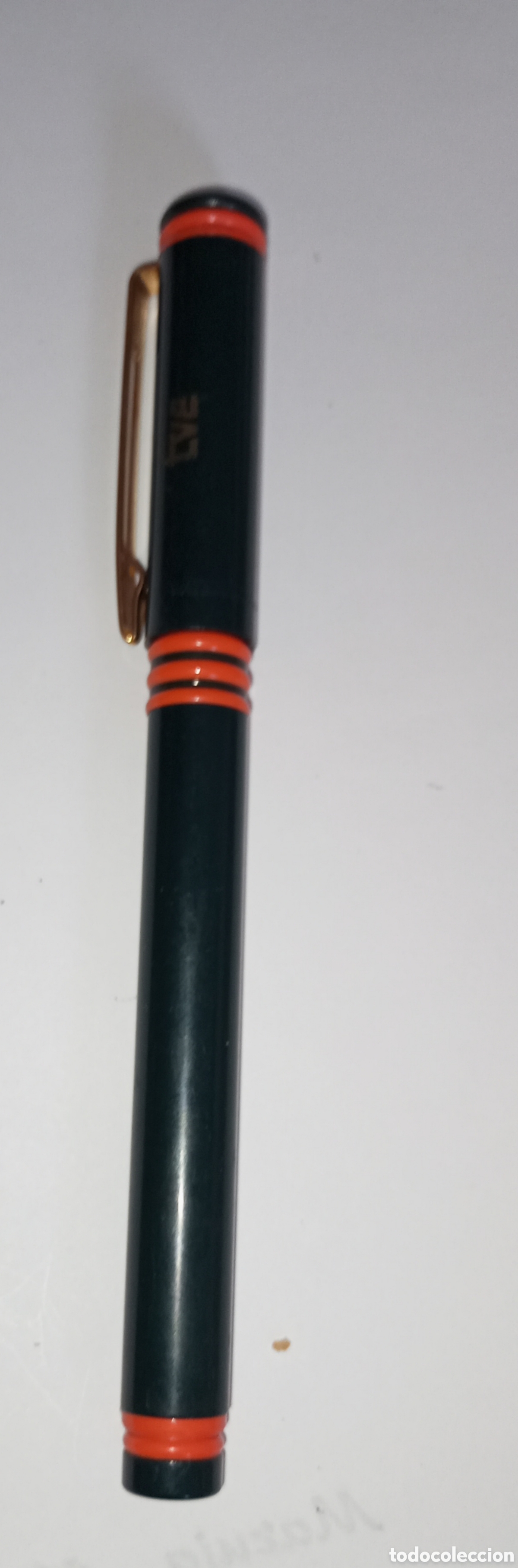 Plumas estilogr&aacute;ficas antiguas: Estilogr&aacute;fica waterman Paris modelo forum con logotipo de tve carga cartucho