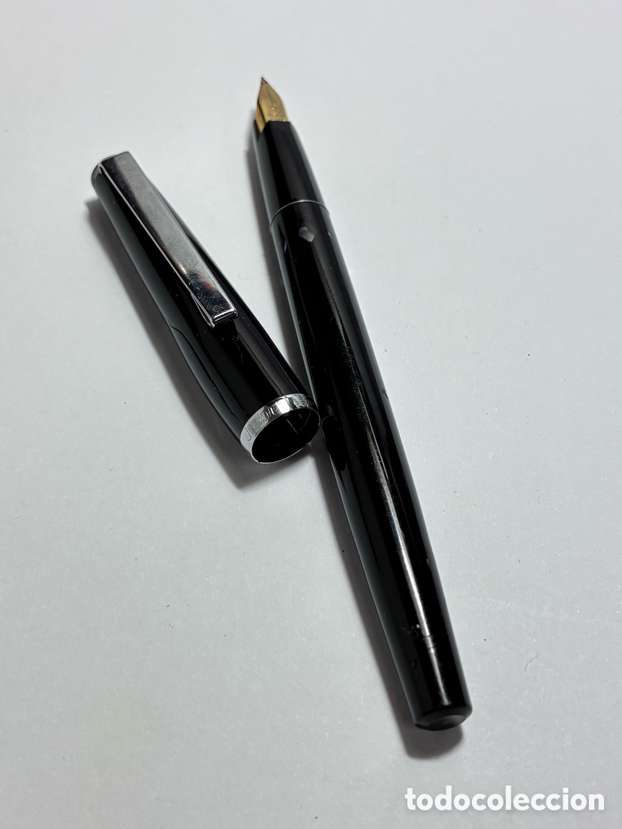 Plumas estilogr&aacute;ficas antiguas: Pluma Montblanc Junior 620 negra capuch&oacute;n da&ntilde;ado