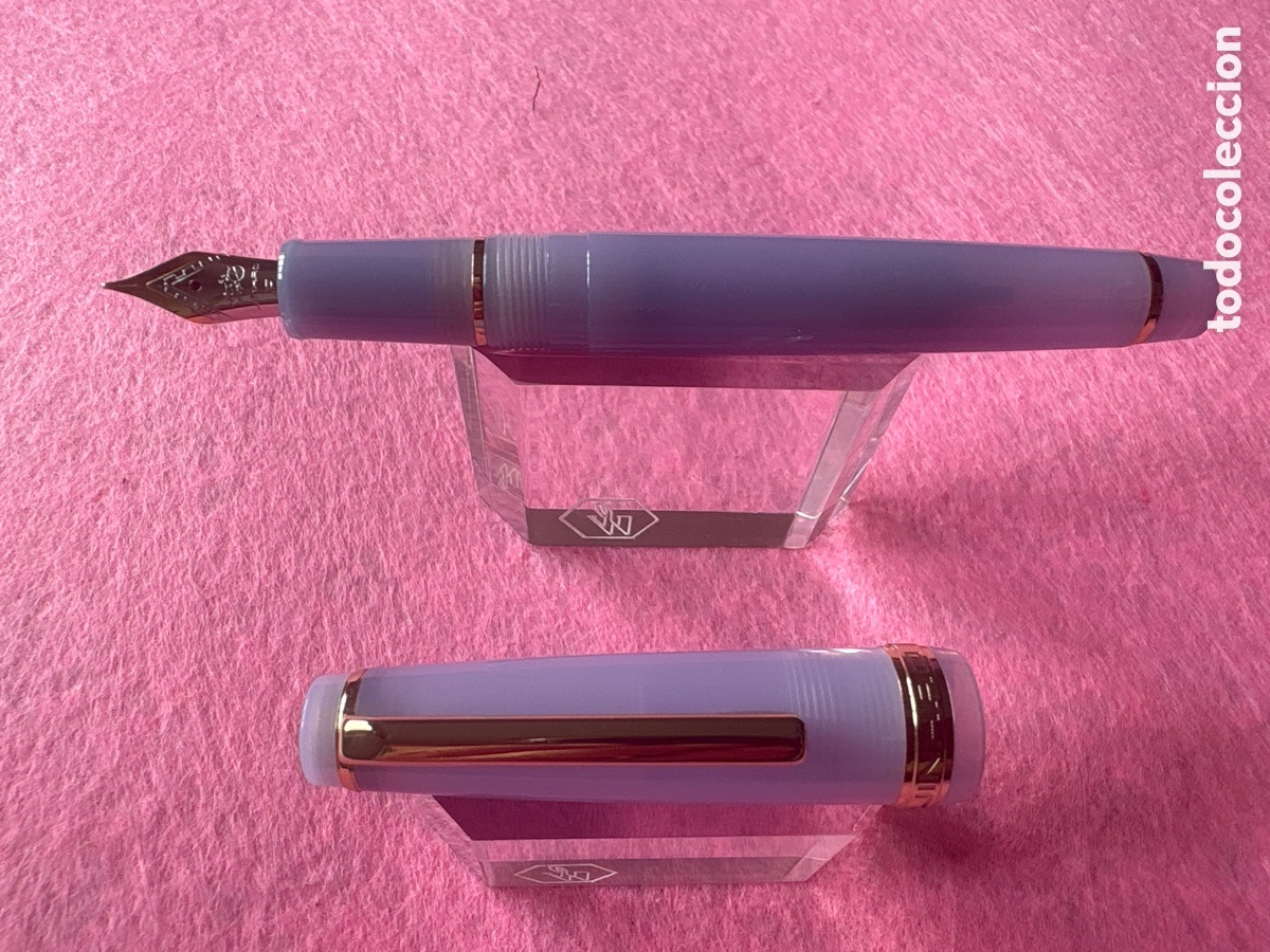 Plumas estilogr&aacute;ficas antiguas: Pluma estilogr&aacute;fica Jinhao fabricada en China Jin Hao (A1)