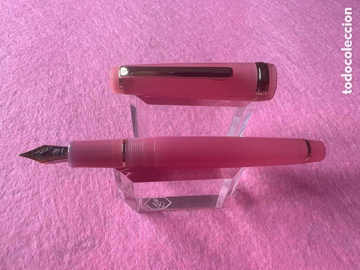 Plumas estilogr&aacute;ficas antiguas: Pluma estilogr&aacute;fica Jinhao fabricada en China Jin Hao (A1)