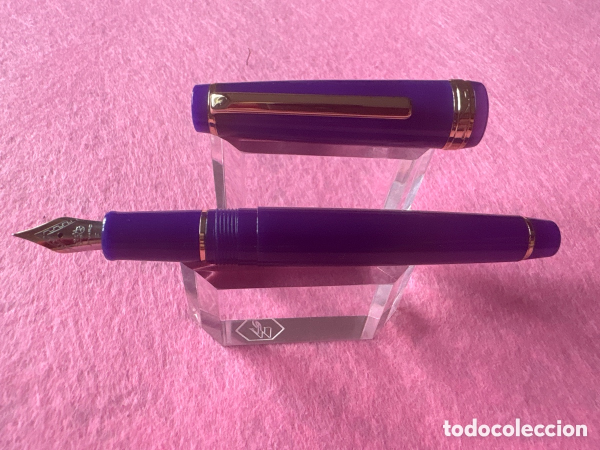 Plumas estilogr&aacute;ficas antiguas: Pluma estilogr&aacute;fica Jinhao fabricada en China Jin Hao (A1)