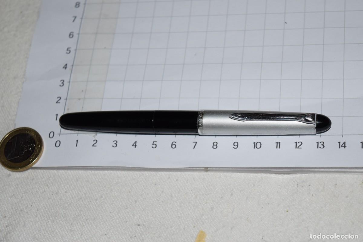 Plumas estilogr&aacute;ficas antiguas: Pluma PELIKAN, tipo/clase PELIKANO Modelo 1, A&ntilde;os 1960 / 65, cuerpo negro, capuch&oacute;n aluminio &iexcl;Mira!