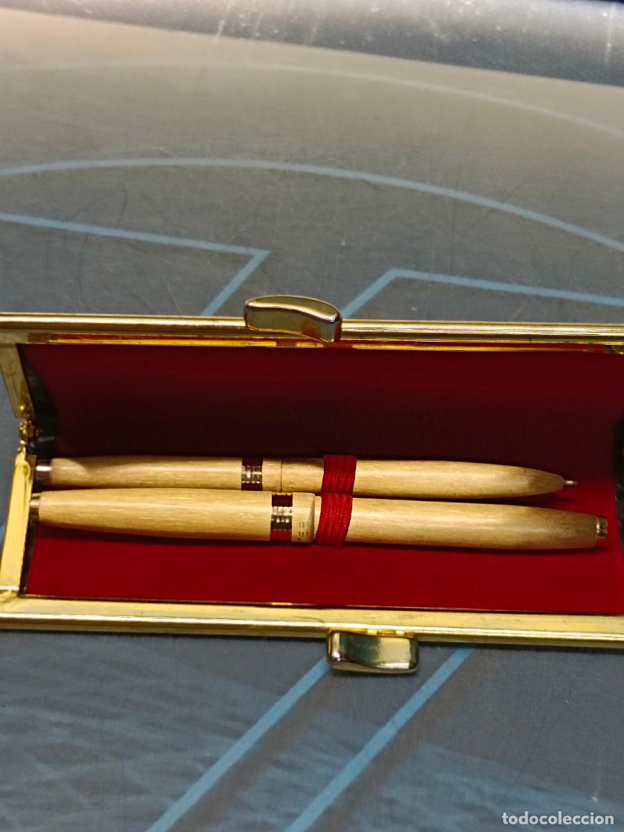 Alte F&uuml;llfederhalter: Estuche con pluma y bol&iacute;grafo, buen estado.