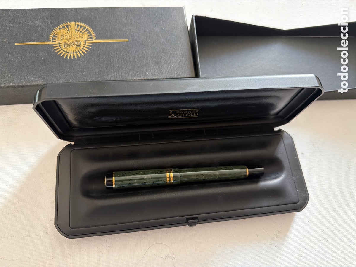 Plumas estilogr&aacute;ficas antiguas: Pluma estilogr&aacute;fica Parker Doufold verde jade