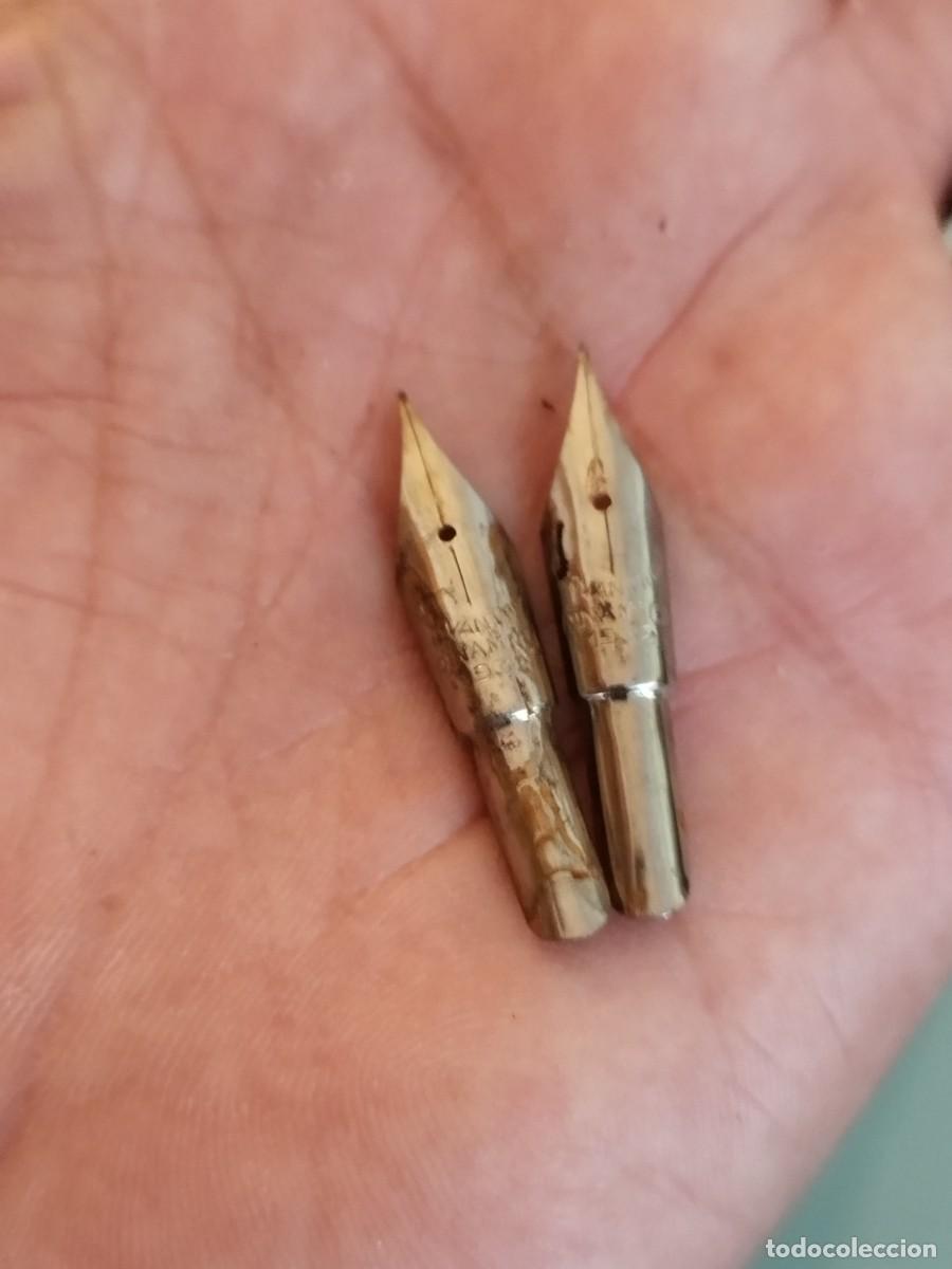 Plumas estilogr&aacute;ficas antiguas: Dos antiguas plumillas, plumas estilogr&aacute;fica. Para colecci&oacute;n.