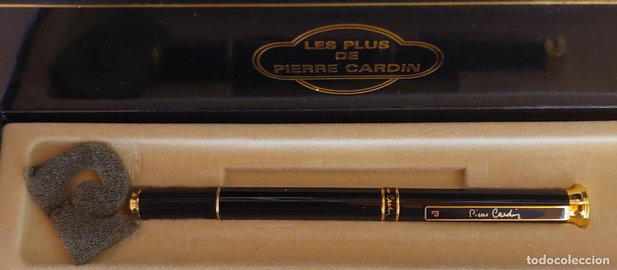 Plumas estilogr&aacute;ficas antiguas: PLUMA ESTILOGRAFICA ( LES PLUS DE PIERRE CARDIN ) DE 1980