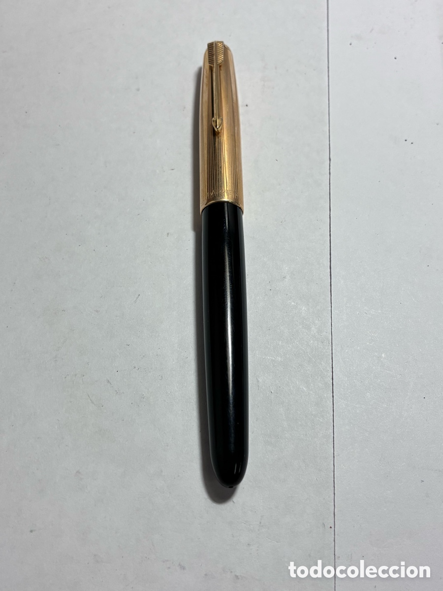 Plumas estilogr&aacute;ficas antiguas: Pluma Parker 51 capuch&oacute;n laminado oro y resina negra