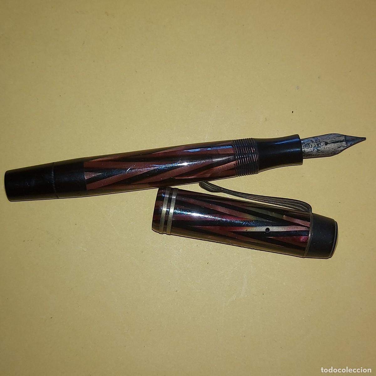 Plumas estilogr&aacute;ficas antiguas: ANTIGUA PLUMA MONTBLANC MODELO CHEVRON O STRIATED, COLOR BURDEOS, NUMERO 246